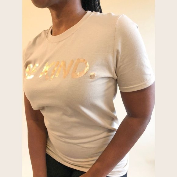 (NWT) Be Kind T-Shirt with Gold Foil Print - Picture 2 of 4